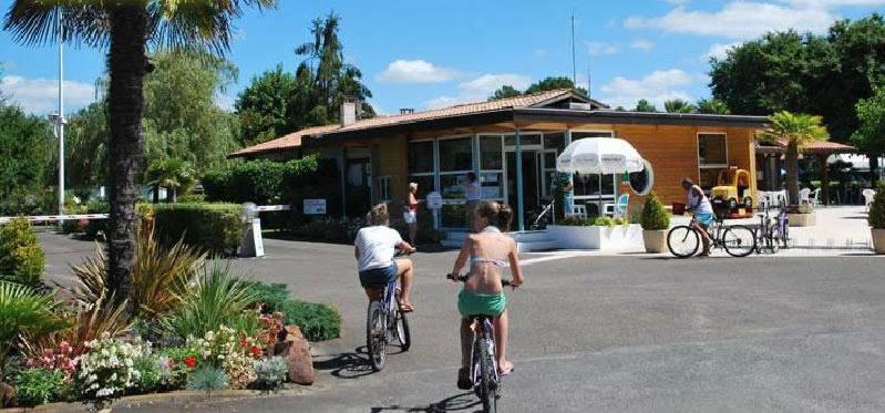 Carisma Holidays - Biscarrosse Exterior foto